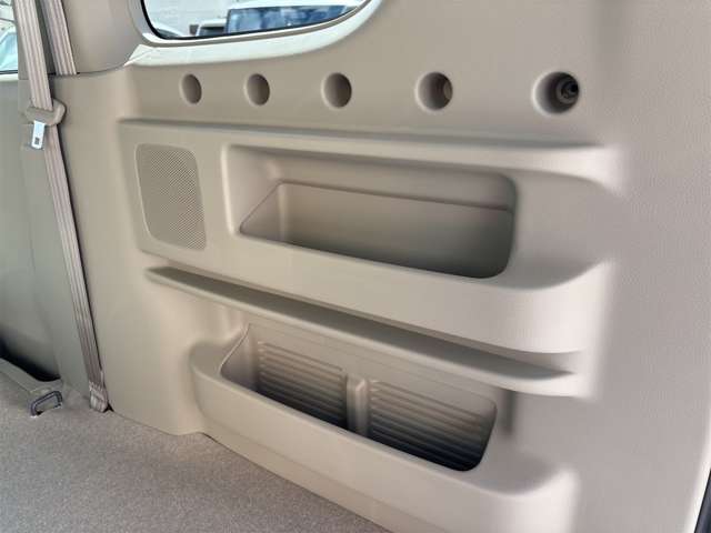 スズキ エブリイワゴン ６６０ ＰＺターボ ハイルーフ R7年 (近畿) 99