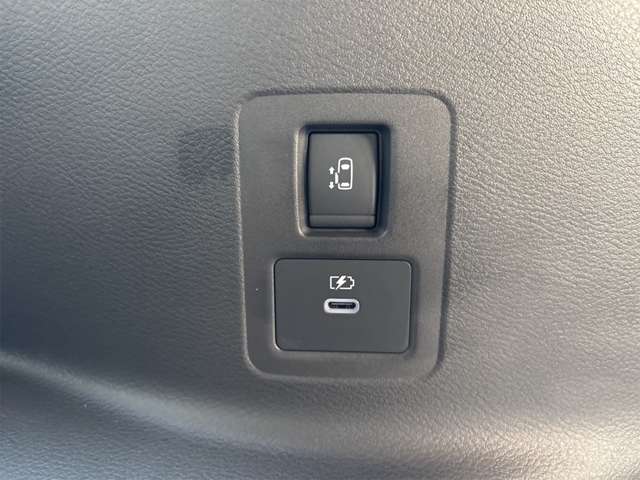 日産 セレナ ２．０ ハイウェイスターＶ Ｖセレクション R6年 (近畿) 99