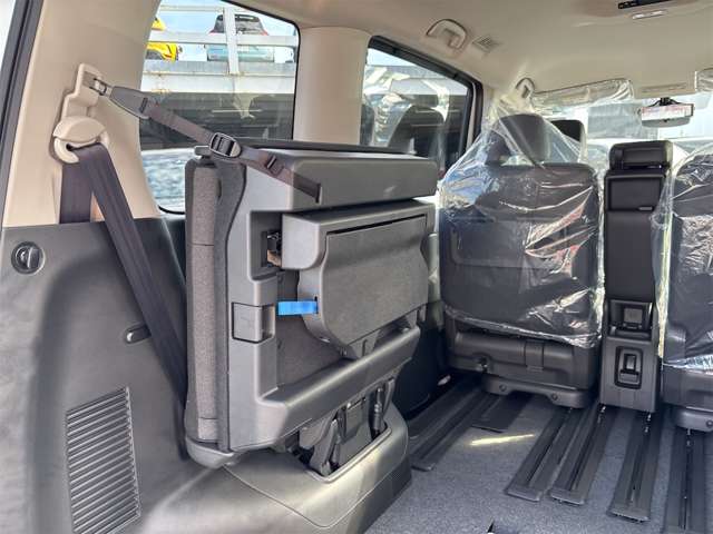 日産 セレナ ２．０ ハイウェイスターＶ Ｖセレクション R6年 (近畿) 99