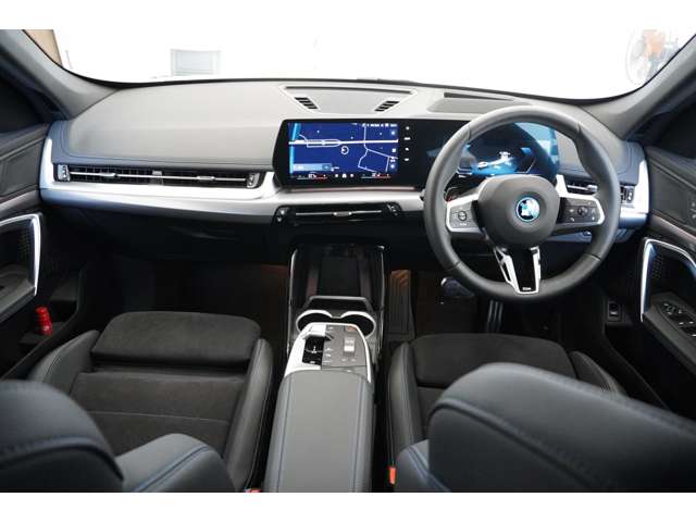 ＢＭＷ ｉＸ１ Ｅドライブ２０ Ｍスポーツ R6年 (近畿) 99