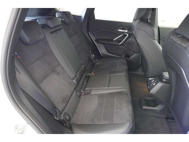 ＢＭＷ ｉＸ１ Ｅドライブ２０ Ｍスポーツ R6年 (近畿) 99