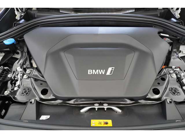 ＢＭＷ ｉＸ１ Ｅドライブ２０ Ｍスポーツ R6年 (近畿) 99