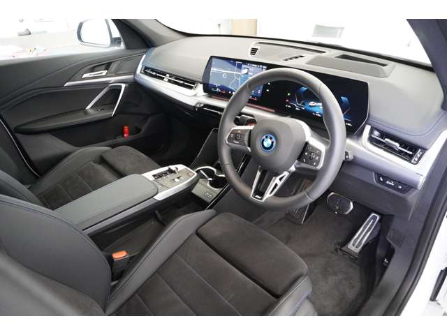 ＢＭＷ ｉＸ１ Ｅドライブ２０ Ｍスポーツ R6年 (近畿) 99