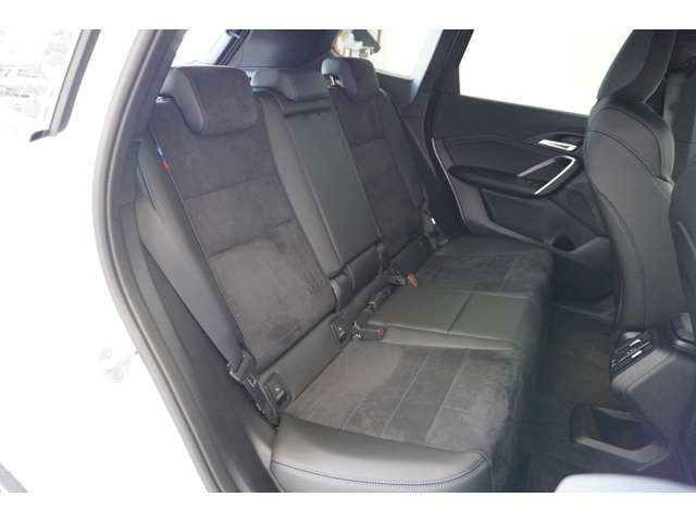 ＢＭＷ ｉＸ１ Ｅドライブ２０ Ｍスポーツ R6年 (近畿) 99