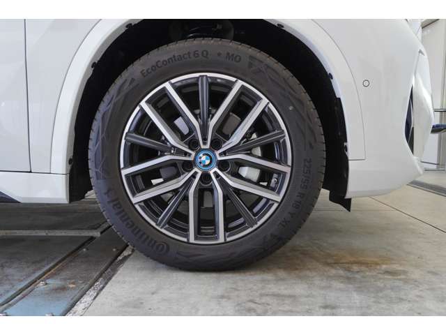 ＢＭＷ ｉＸ１ Ｅドライブ２０ Ｍスポーツ R6年 (近畿) 99