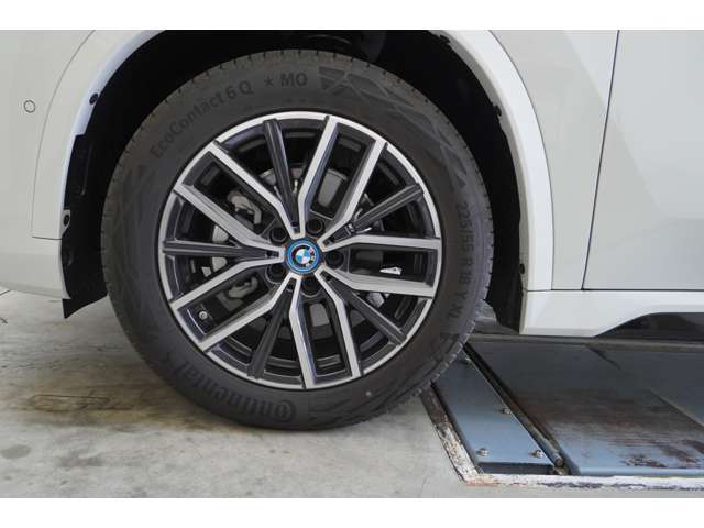 ＢＭＷ ｉＸ１ Ｅドライブ２０ Ｍスポーツ R6年 (近畿) 99