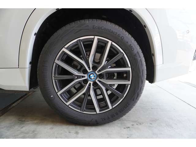 ＢＭＷ ｉＸ１ Ｅドライブ２０ Ｍスポーツ R6年 (近畿) 99