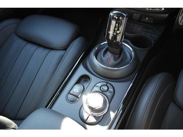 ミニ ミニクラブマン ジョン・クーパー・ワークス ４ＷＤ R2年 (関東) 99