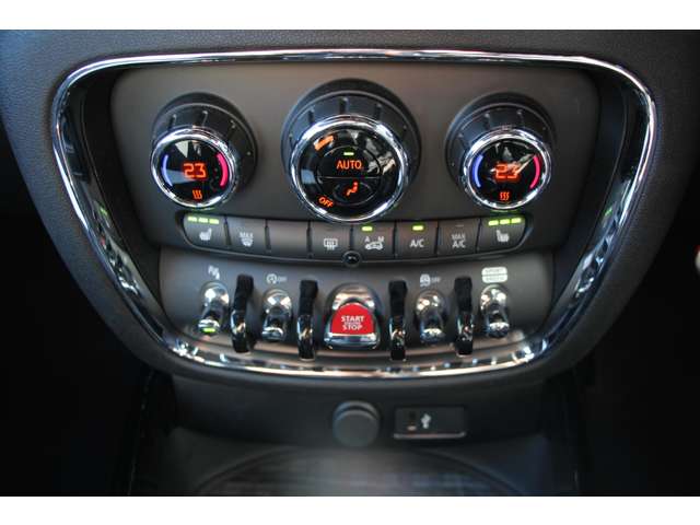 ミニ ミニクラブマン ジョン・クーパー・ワークス ４ＷＤ R2年 (関東) 99