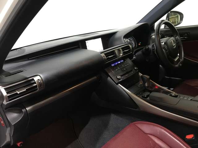 レクサス ＩＳ２５０ ２５０ Ｆスポーツ ４ＷＤ H26年 (北海道) 99