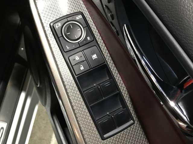 レクサス ＩＳ２５０ ２５０ Ｆスポーツ ４ＷＤ H26年 (北海道) 99