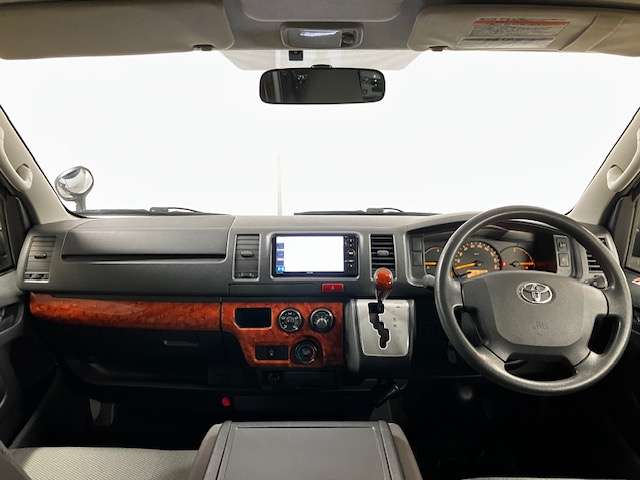 トヨタ ハイエースバン ３．０ ＤＸ ロング ＧＬパッケージ ディーゼルターボ ４ＷＤ H28年 (北海道) 99