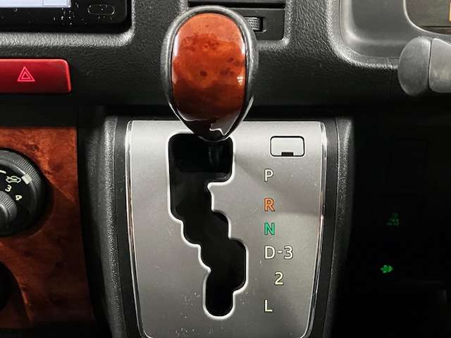 トヨタ ハイエースバン ３．０ ＤＸ ロング ＧＬパッケージ ディーゼルターボ ４ＷＤ H28年 (北海道) 99