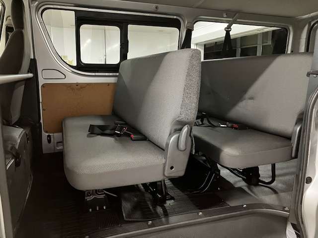 トヨタ ハイエースバン ３．０ ＤＸ ロング ＧＬパッケージ ディーゼルターボ ４ＷＤ H28年 (北海道) 99