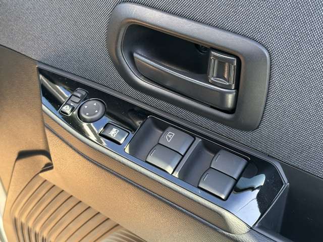 日産 サクラ Ｘ R5年 (東海) 99