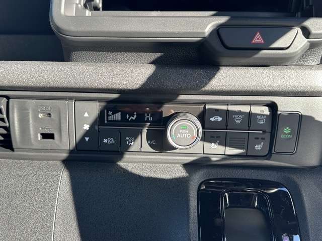 ホンダ Ｎ　ＢＯＸ カスタム ６６０ ターボ R6年 (東海) 99