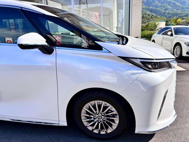 レクサス ＬＭ５００ｈ ５００Ｈ バージョンＬ ４ＷＤ R6年 (九州・沖縄) 99