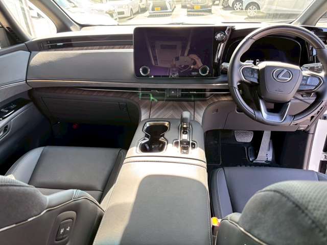 レクサス ＬＭ５００ｈ ５００Ｈ バージョンＬ ４ＷＤ R6年 (九州・沖縄) 99