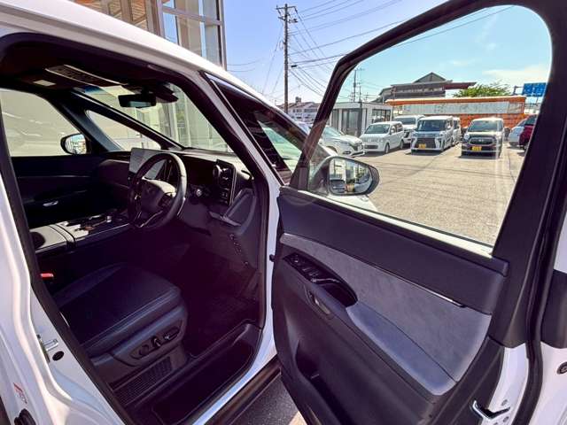 レクサス ＬＭ５００ｈ ５００Ｈ バージョンＬ ４ＷＤ R6年 (九州・沖縄) 99