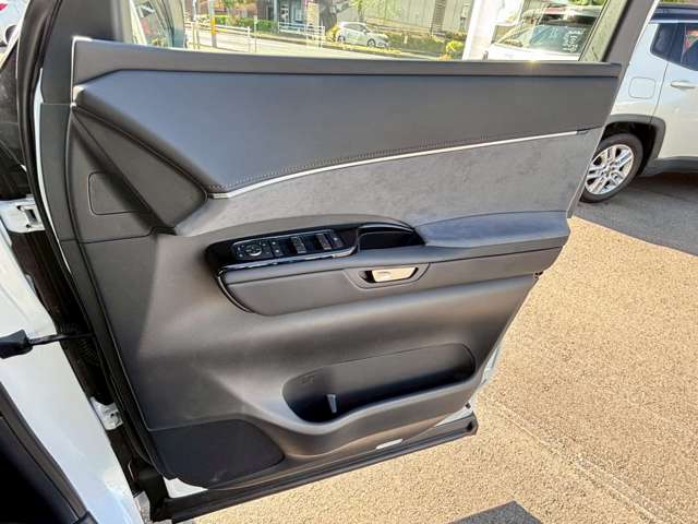 レクサス ＬＭ５００ｈ ５００Ｈ バージョンＬ ４ＷＤ R6年 (九州・沖縄) 99