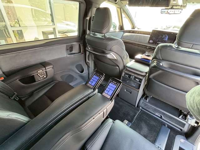 レクサス ＬＭ５００ｈ ５００Ｈ バージョンＬ ４ＷＤ R6年 (九州・沖縄) 99