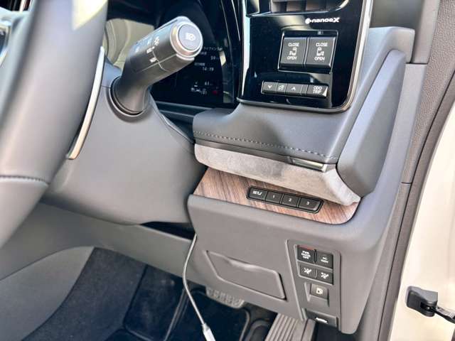 レクサス ＬＭ５００ｈ ５００Ｈ バージョンＬ ４ＷＤ R6年 (九州・沖縄) 99