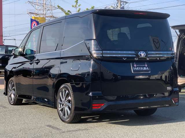 トヨタ ヴォクシー １．８ ハイブリッド Ｓ－Ｚ R6年 (九州・沖縄) 99