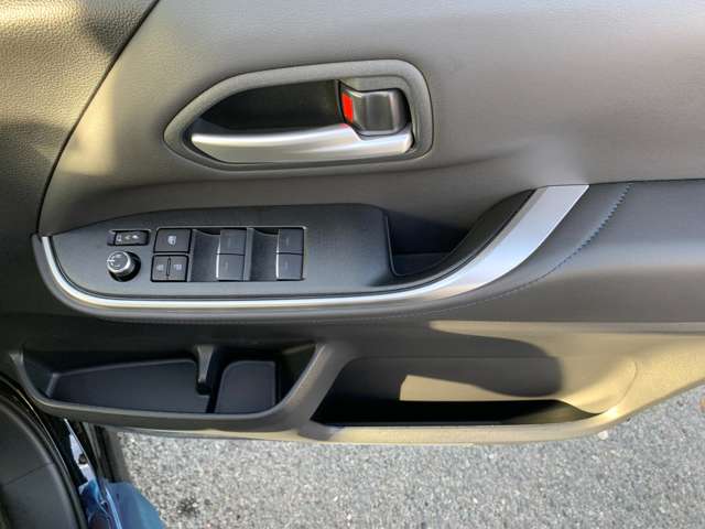 トヨタ ヴォクシー １．８ ハイブリッド Ｓ－Ｚ R6年 (九州・沖縄) 99