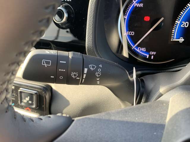 トヨタ ヴォクシー １．８ ハイブリッド Ｓ－Ｚ R6年 (九州・沖縄) 99