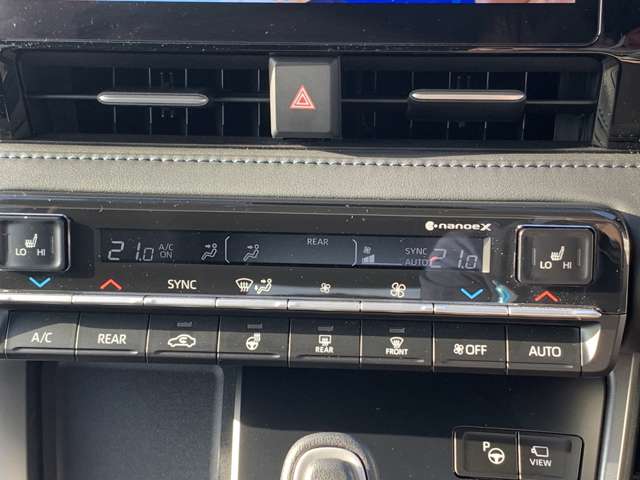 トヨタ ヴォクシー １．８ ハイブリッド Ｓ－Ｚ R6年 (九州・沖縄) 99