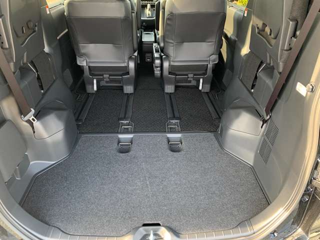 トヨタ ヴォクシー １．８ ハイブリッド Ｓ－Ｚ R6年 (九州・沖縄) 99