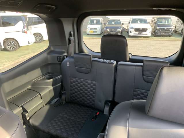 トヨタ ヴォクシー １．８ ハイブリッド Ｓ－Ｚ R6年 (九州・沖縄) 99