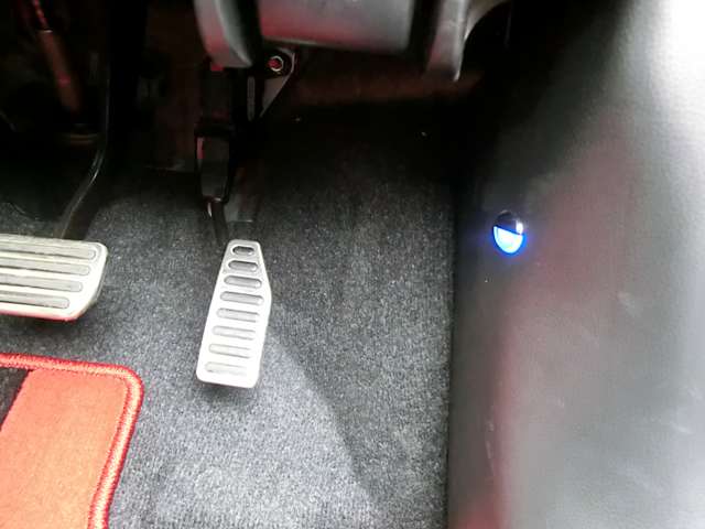 スズキ スイフト スポーツ １．４ R5年 (関東) 99