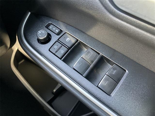 トヨタ ノア １．８ ハイブリッド Ｓ－Ｚ R6年 (東海) 99