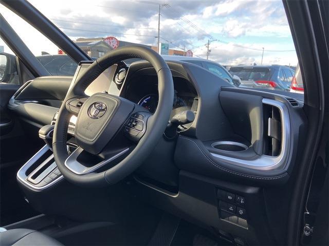トヨタ ノア １．８ ハイブリッド Ｓ－Ｚ R6年 (東海) 99