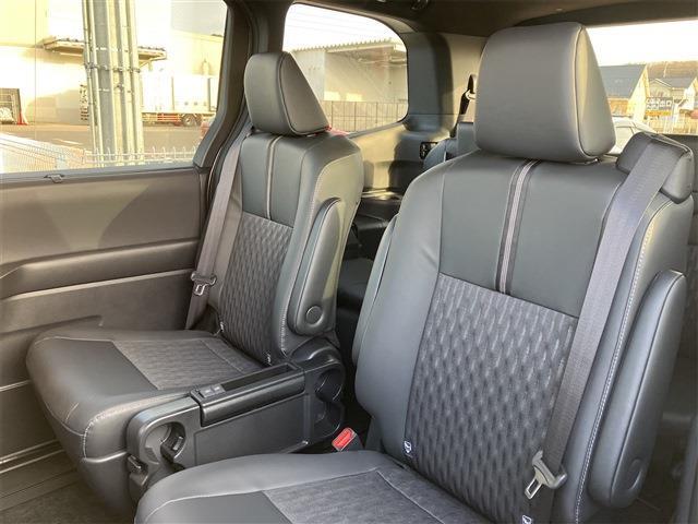 トヨタ ノア １．８ ハイブリッド Ｓ－Ｚ R6年 (東海) 99