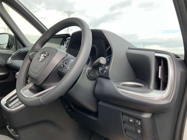 トヨタ ヴォクシー １．８ ハイブリッド Ｓ－Ｇ R6年 (東海) 99