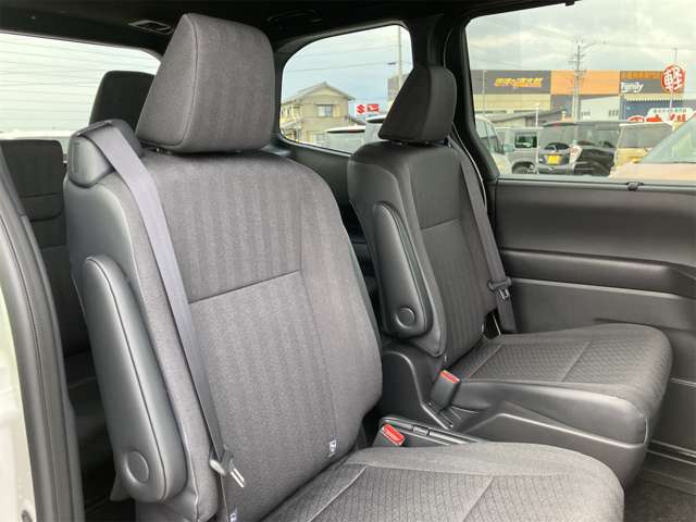 トヨタ ヴォクシー １．８ ハイブリッド Ｓ－Ｇ R6年 (東海) 99