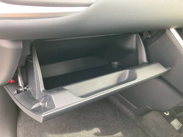 トヨタ ヴォクシー １．８ ハイブリッド Ｓ－Ｇ R6年 (東海) 99