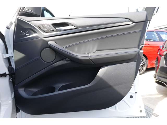 ＢＭＷ ｉＸ３ Ｍスポーツ R4年 (近畿) 99