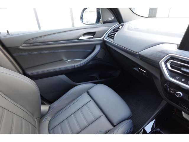 ＢＭＷ ｉＸ３ Ｍスポーツ R4年 (近畿) 99