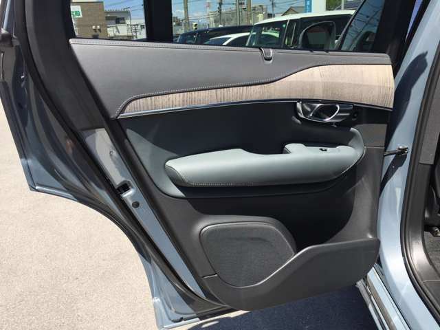 ボルボ ＸＣ９０ リチャージ プラグインハイブリッド Ｔ８ ＡＷＤ インスクリプション ４ＷＤ R4年 (東海) 99