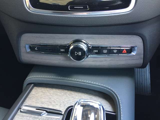 ボルボ ＸＣ９０ リチャージ プラグインハイブリッド Ｔ８ ＡＷＤ インスクリプション ４ＷＤ R4年 (東海) 99