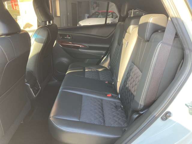 トヨタ ハリアー ２．０ プレミアム アドバンストパッケージ H27年 (関東) 99