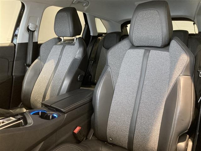 プジョー ３００８ アリュール　ＬＥＤパッケージ H30年 (東北) 99