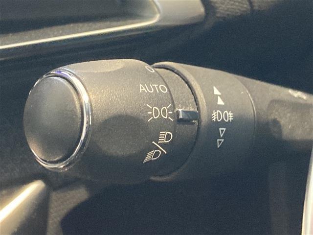 プジョー ３００８ アリュール　ＬＥＤパッケージ H30年 (東北) 99