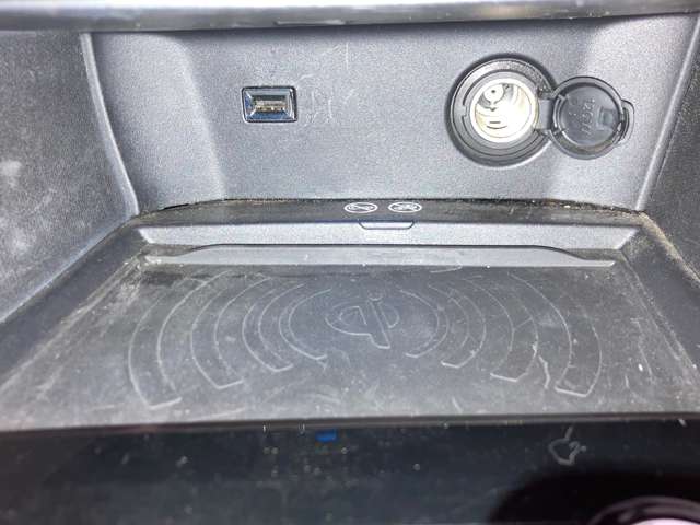 プジョー ３００８ アリュール　ＬＥＤパッケージ H30年 (東北) 99