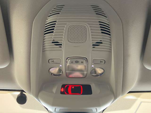 プジョー ３００８ アリュール　ＬＥＤパッケージ H30年 (東北) 99