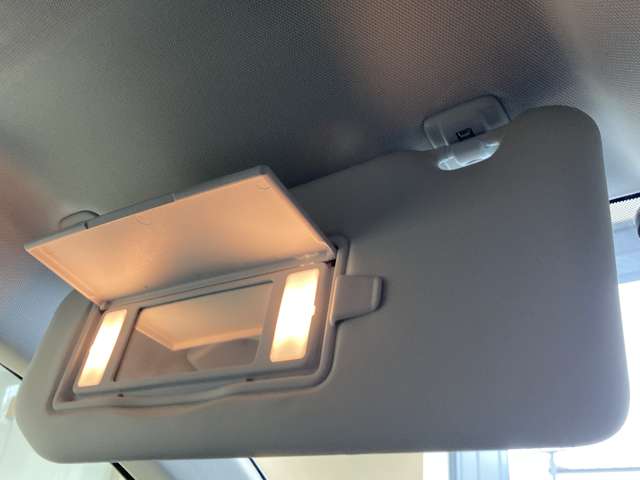 プジョー ３００８ アリュール　ＬＥＤパッケージ H30年 (東北) 99