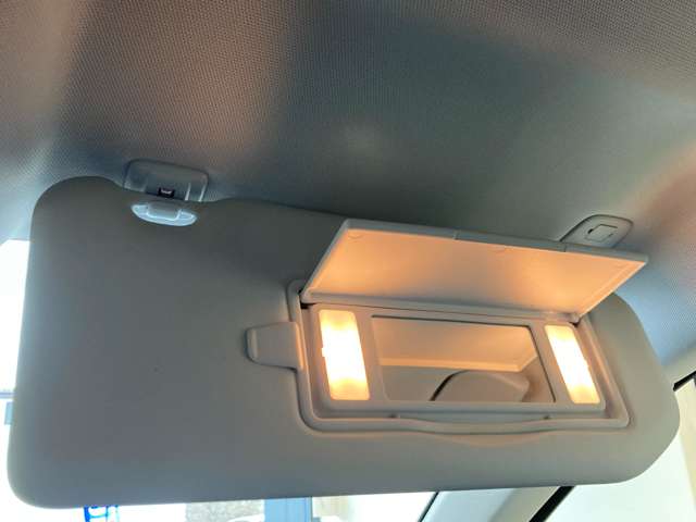 プジョー ３００８ アリュール　ＬＥＤパッケージ H30年 (東北) 99